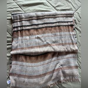 Multicolor scarf/wrap